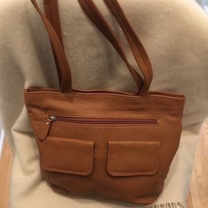 NEW w/o tags Giani Bernini leather purse